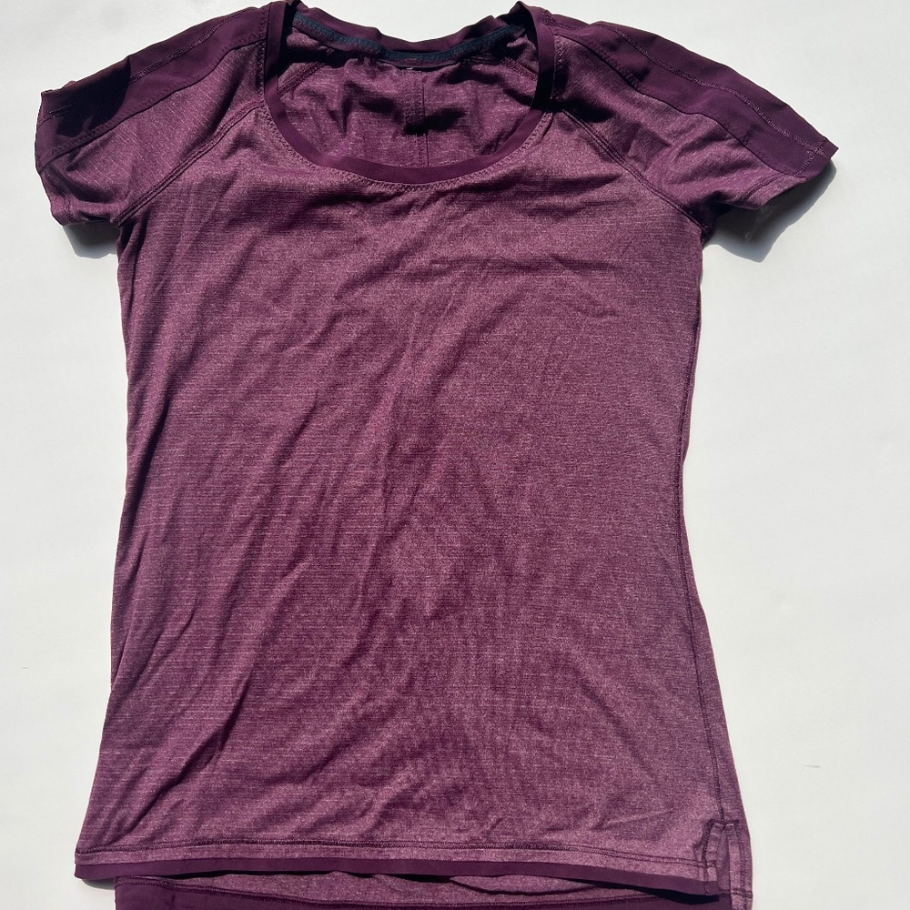 Lululemon Top SZ 2